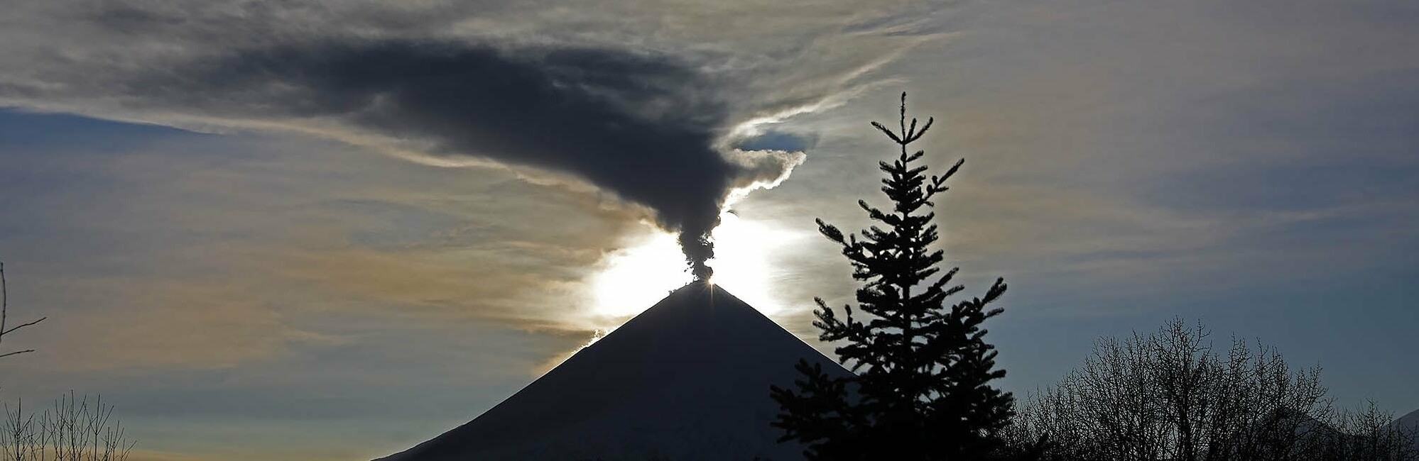 Ключевской бушует на Камчатке